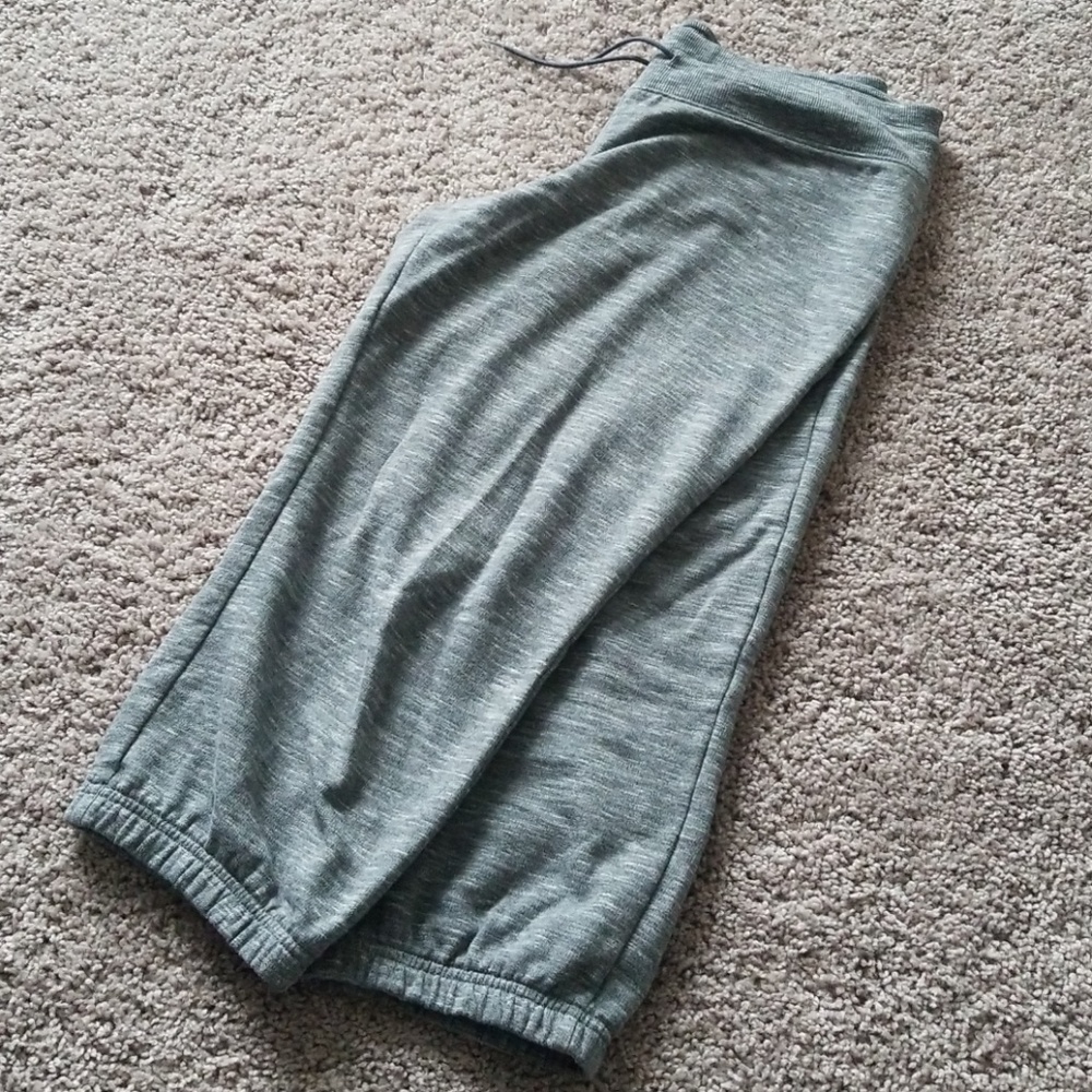 Under Armour Capri Sweat Pants